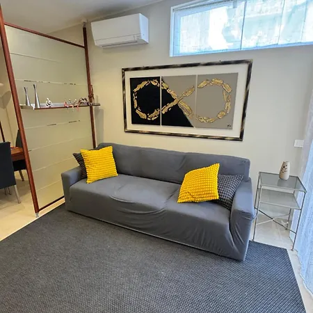 Apartment Segreto House *