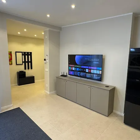 Segreto House